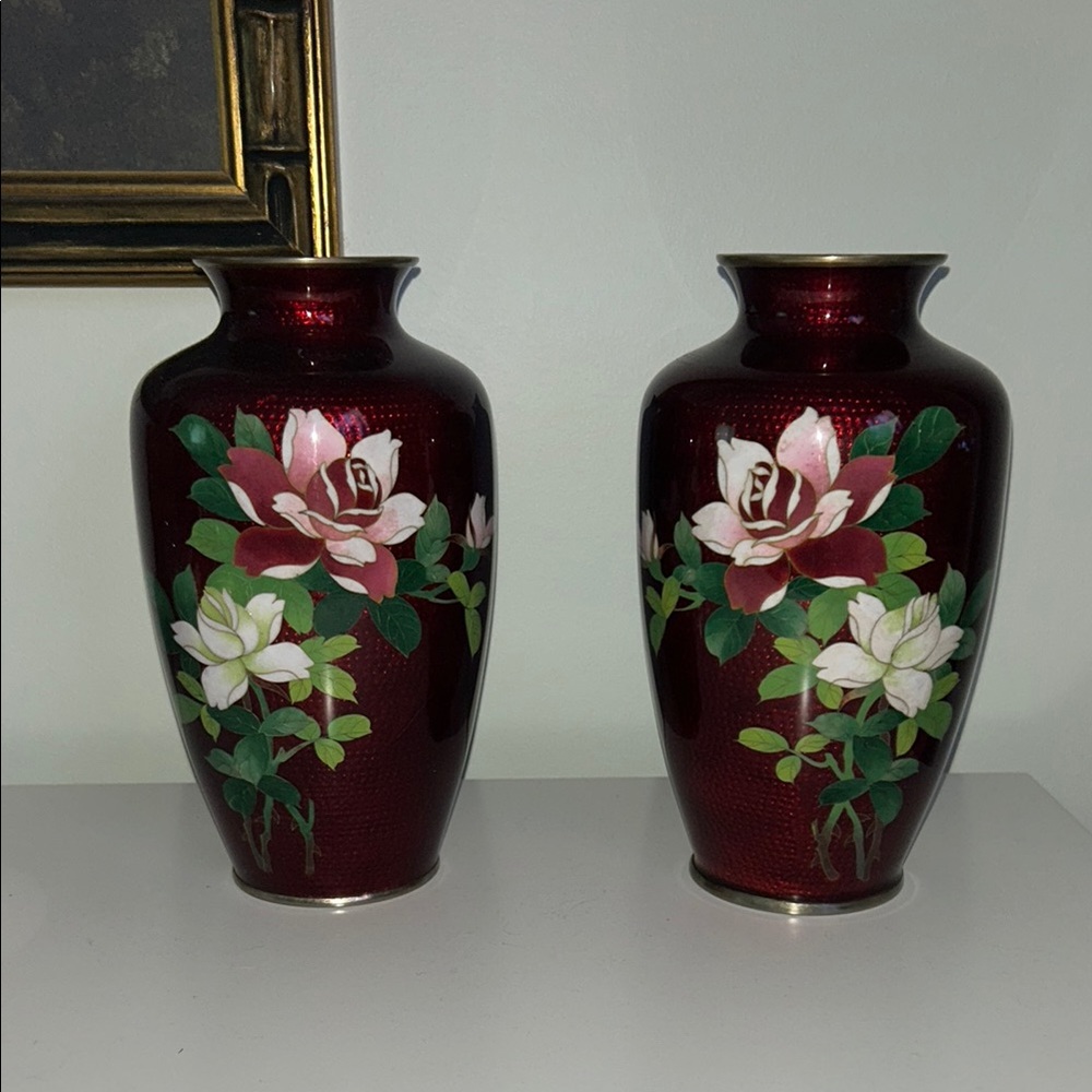 Red and Green Floral Accent Vases